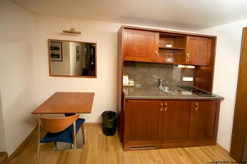 kitchenette of the suite no.7
